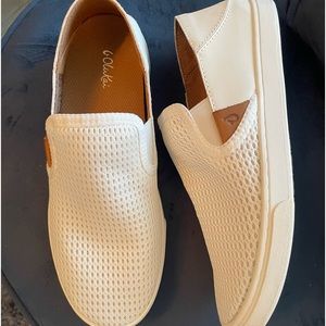 OluKai Pehuea Women's Size 6.5 US White Slip-on Comfort Loafer Shoes-New